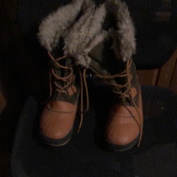 Target Shoes Target Leather Snow Boots 428 8 Firm Poshmark